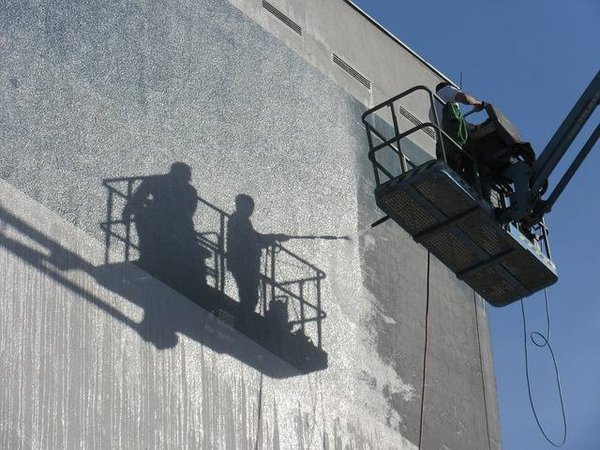 Les secrets d'un nettoyage de façade efficace pour redonner éclat à votre bâtiment